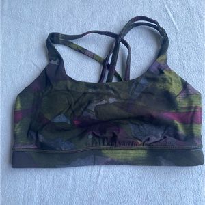 Lululemon sports bra